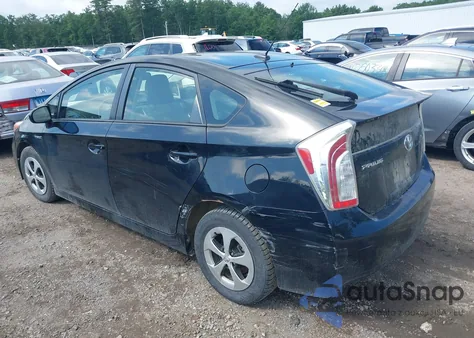 2015 Toyota Prius Four z USA, uszkodzony, nr VIN JTDKN3DU0F1872321